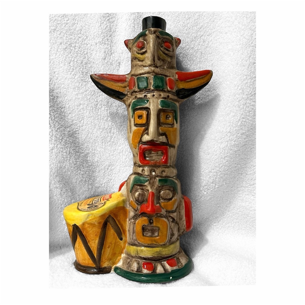 Totem Pole Wine Decanter Italy